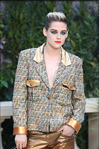 Kristen Stewart at Chanel Fashion Show in Paris 01-22-2019
8 Photos
Photoset #441109
@BestEyeCandy.com