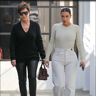 Kimberly Kardashian out in Calabasas CA - 11-19-2019
11 Photos
Photoset #470716
@BestEyeCandy.com