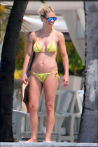 Celebrity Photo: Michelle Hunziker
16 Photos
Photoset #713003
@BestEyeCandy.com