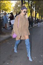 Hailey Baldwin out Shopping in Paris 10-03-2016
48 Photos
Photoset #400815
@BestEyeCandy.com
