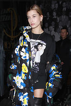 Celebrity Photo: Hailey Baldwin
15 Photos
Photoset #371123
@BestEyeCandy.com