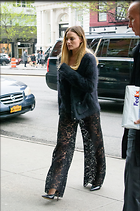 Margot Robbie arrives at Her Hotel in New York 04-28-2019
8 Photos
Photoset #449953
@BestEyeCandy.com