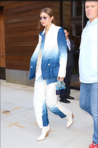 Celebrity Photo: Gigi Hadid
24 Photos
Photoset #468724
@BestEyeCandy.com