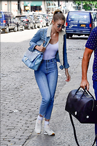 Celebrity Photo: Gigi Hadid
12 Photos
Photoset #420130
@BestEyeCandy.com