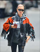 Hailey Baldwin out in New York 05-14-2018
12 Photos
Photoset #412184
@BestEyeCandy.com