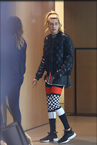 Hailey Baldwin shopping in Beverly Hills 12-07-2016
26 Photos
Photoset #400902
@BestEyeCandy.com