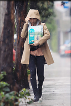 Lily Collins out in the Rain to Pick Up Dog Food in Los Angeles 03-13-2020
31 Photos
Photoset #479335
@BestEyeCandy.com