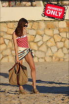 Celebrity Photo: Emily Ratajkowski
2200x3300 2.4 mb
Viewed 2 times
@BestEyeCandy.com