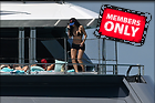Celebrity Photo: Kylie Jenner
3300x2201 2.0 mb
Viewed 1 time
@BestEyeCandy.com