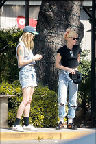 Celebrity Photo: Kristen Stewart
1453x2180 1.4 mb
Viewed 5 times
@BestEyeCandy.com