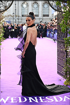 Celebrity Photo: Catherine Zeta Jones
21 Photos
Photoset #714146
@BestEyeCandy.com