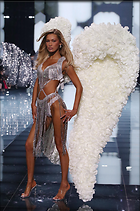 Celebrity Photo: Bella Hadid
46 Photos
Photoset #723566
@BestEyeCandy.com