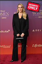 Celebrity Photo: Elizabeth Berkley
3154x4800 3.5 mb
Viewed 0 times
@BestEyeCandy.com