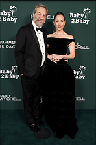 Celebrity Photo: Leslie Mann
2613x3920 1,010 kb
Viewed 3 times
@BestEyeCandy.com