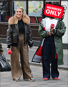 Celebrity Photo: Ashley Roberts
2359x3022 3.7 mb
Viewed 1 time
@BestEyeCandy.com