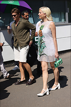Celebrity Photo: Pixie Lott
1365x2048 1.2 mb
Viewed 10 times
@BestEyeCandy.com