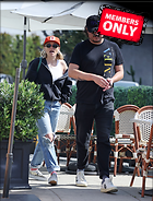 Celebrity Photo: Emily Osment
2663x3500 3.0 mb
Viewed 1 time
@BestEyeCandy.com