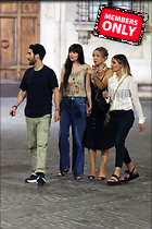 Celebrity Photo: Dakota Johnson
2333x3500 3.7 mb
Viewed 1 time
@BestEyeCandy.com