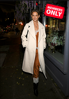 Celebrity Photo: Katie Holmes
3508x5000 8.2 mb
Viewed 0 times
@BestEyeCandy.com