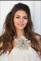 Celebrity Photo: Victoria Justice
733x1100 657 kb
Viewed 3 times
@BestEyeCandy.com