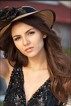 Celebrity Photo: Victoria Justice
733x1100 579 kb
Viewed 6 times
@BestEyeCandy.com