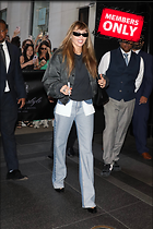 Celebrity Photo: Miley Cyrus
2282x3423 2.5 mb
Viewed 0 times
@BestEyeCandy.com