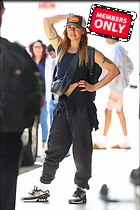 Celebrity Photo: Melanie Chisholm
2333x3500 1.8 mb
Viewed 0 times
@BestEyeCandy.com