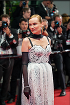 Celebrity Photo: Diane Kruger
1200x1800 221 kb
Viewed 12 times
@BestEyeCandy.com