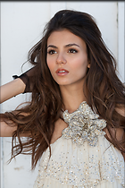 Celebrity Photo: Victoria Justice
733x1100 591 kb
Viewed 3 times
@BestEyeCandy.com