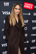 Celebrity Photo: Angelina Jolie
2329x3500 1.7 mb
Viewed 0 times
@BestEyeCandy.com