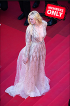 Celebrity Photo: Elle Fanning
2333x3500 2.0 mb
Viewed 1 time
@BestEyeCandy.com