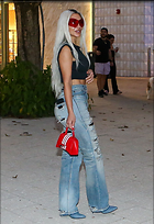 Celebrity Photo: Kimberly Kardashian
1280x1864 361 kb
Viewed 6 times
@BestEyeCandy.com