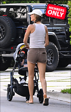 Celebrity Photo: Gisele Bundchen
1917x3000 2.1 mb
Viewed 1 time
@BestEyeCandy.com