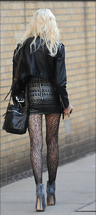 Celebrity Photo: Taylor Momsen
987x2200 156 kb
Viewed 2 times
@BestEyeCandy.com
