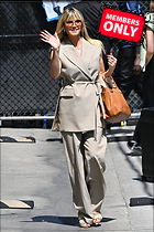 Celebrity Photo: Heidi Klum
1977x2965 2.4 mb
Viewed 1 time
@BestEyeCandy.com