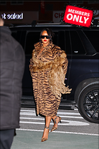 Celebrity Photo: Rihanna
1994x2991 2.3 mb
Viewed 0 times
@BestEyeCandy.com