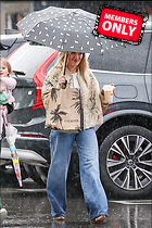 Celebrity Photo: Hilary Duff
1335x2003 2.0 mb
Viewed 0 times
@BestEyeCandy.com