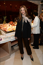 Celebrity Photo: Katie Holmes
4 Photos
Photoset #723224
@BestEyeCandy.com