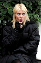Celebrity Photo: Taylor Momsen
1300x2000 294 kb
Viewed 2 times
@BestEyeCandy.com