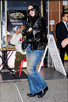 Celebrity Photo: Charli XCX
1200x1800 327 kb
Viewed 7 times
@BestEyeCandy.com