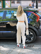 Celebrity Photo: Ashley Roberts
22 Photos
Photoset #736335
@BestEyeCandy.com