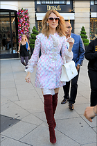 Celebrity Photo: Celine Dion
27 Photos
Photoset #710226
@BestEyeCandy.com