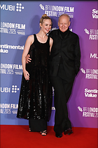 Celebrity Photo: Elle Fanning
1366x2048 895 kb
Viewed 4 times
@BestEyeCandy.com