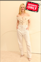 Celebrity Photo: Elle Fanning
3517x5275 3.3 mb
Viewed 1 time
@BestEyeCandy.com