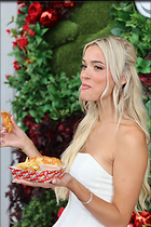 Celebrity Photo: Olivia Dunne
1200x1800 242 kb
Viewed 4 times
@BestEyeCandy.com