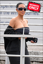 Celebrity Photo: Kimberly Kardashian
2333x3500 2.2 mb
Viewed 2 times
@BestEyeCandy.com