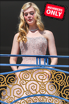 Celebrity Photo: Elle Fanning
1405x2107 2.0 mb
Viewed 2 times
@BestEyeCandy.com