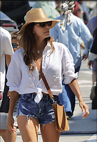 Celebrity Photo: Eva Longoria
1200x1755 237 kb
Viewed 21 times
@BestEyeCandy.com