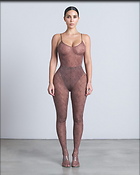 Celebrity Photo: Kimberly Kardashian
801x1000 54 kb
Viewed 57 times
@BestEyeCandy.com