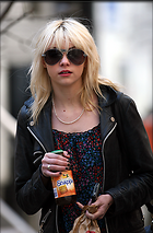 Celebrity Photo: Taylor Momsen
1396x2126 380 kb
Viewed 4 times
@BestEyeCandy.com